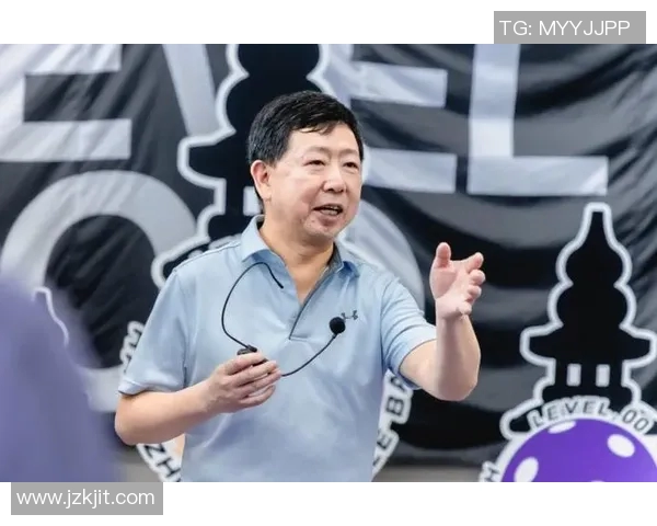 黄伟专访：从羽毛球新星到世界冠军的奋斗与成长之路