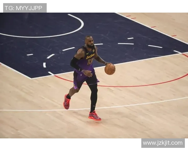 湖人对火箭比赛中篮板争夺战的精彩瞬间与数据分析