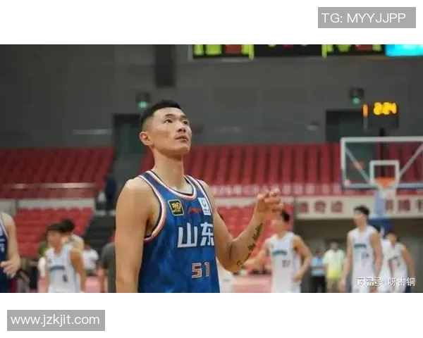 陈林坚：从草根球员到职业联赛明星的奋斗历程与成长故事