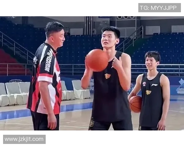 任骏飞：从青涩新星到篮球场上的全能战士的成长之路