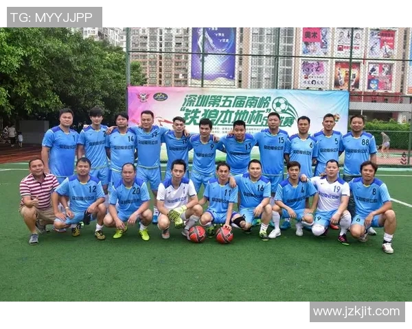 南格鲁吉亚与特洛伊的激烈对决展现足球魅力与团队精神